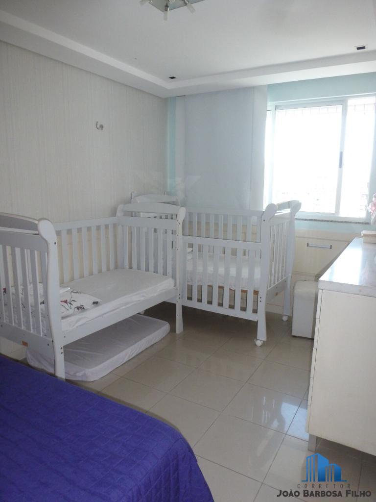 Apartamento à venda com 4 quartos, 195m² - Foto 15