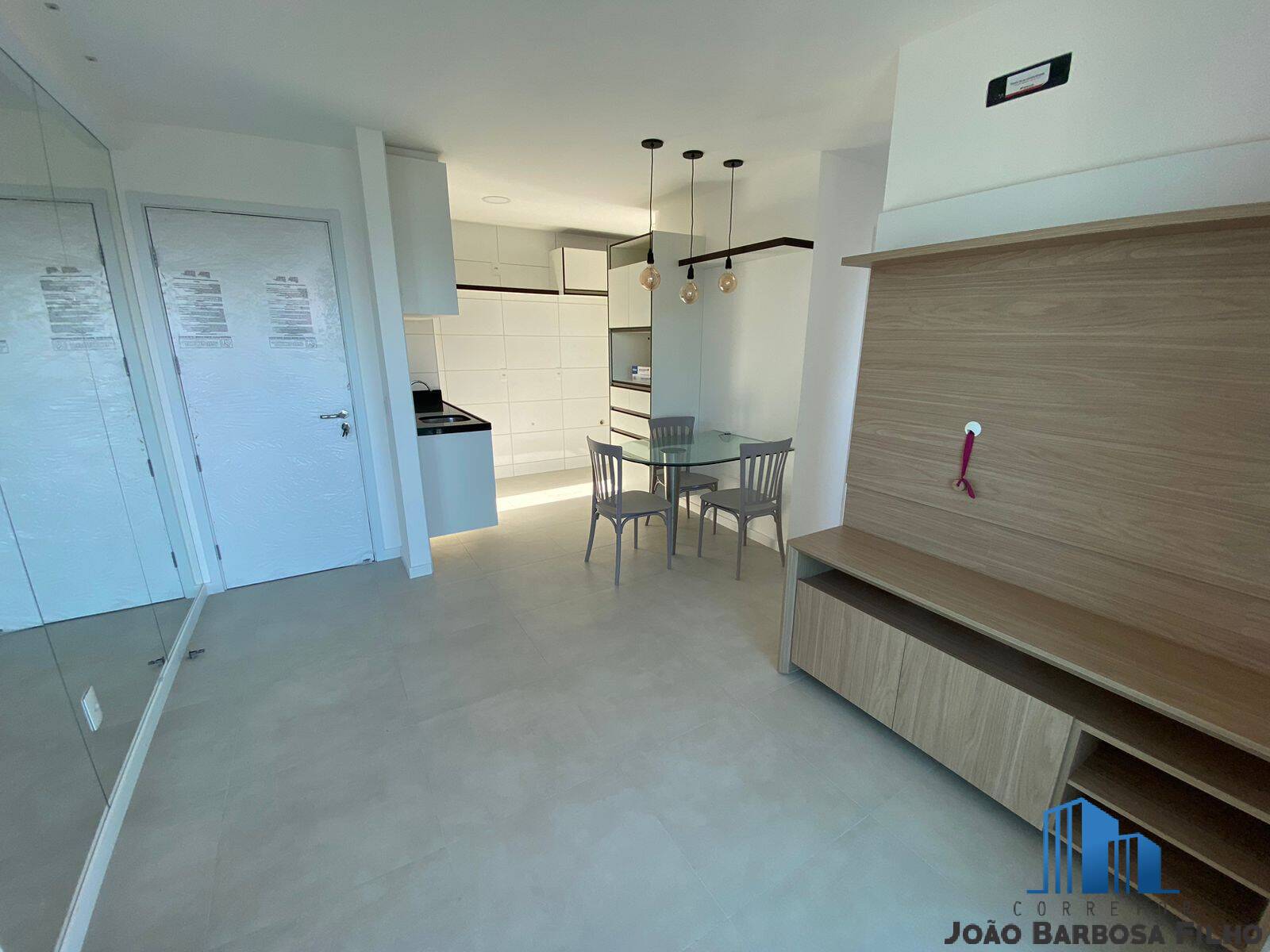 Apartamento para alugar com 2 quartos, 56m² - Foto 4