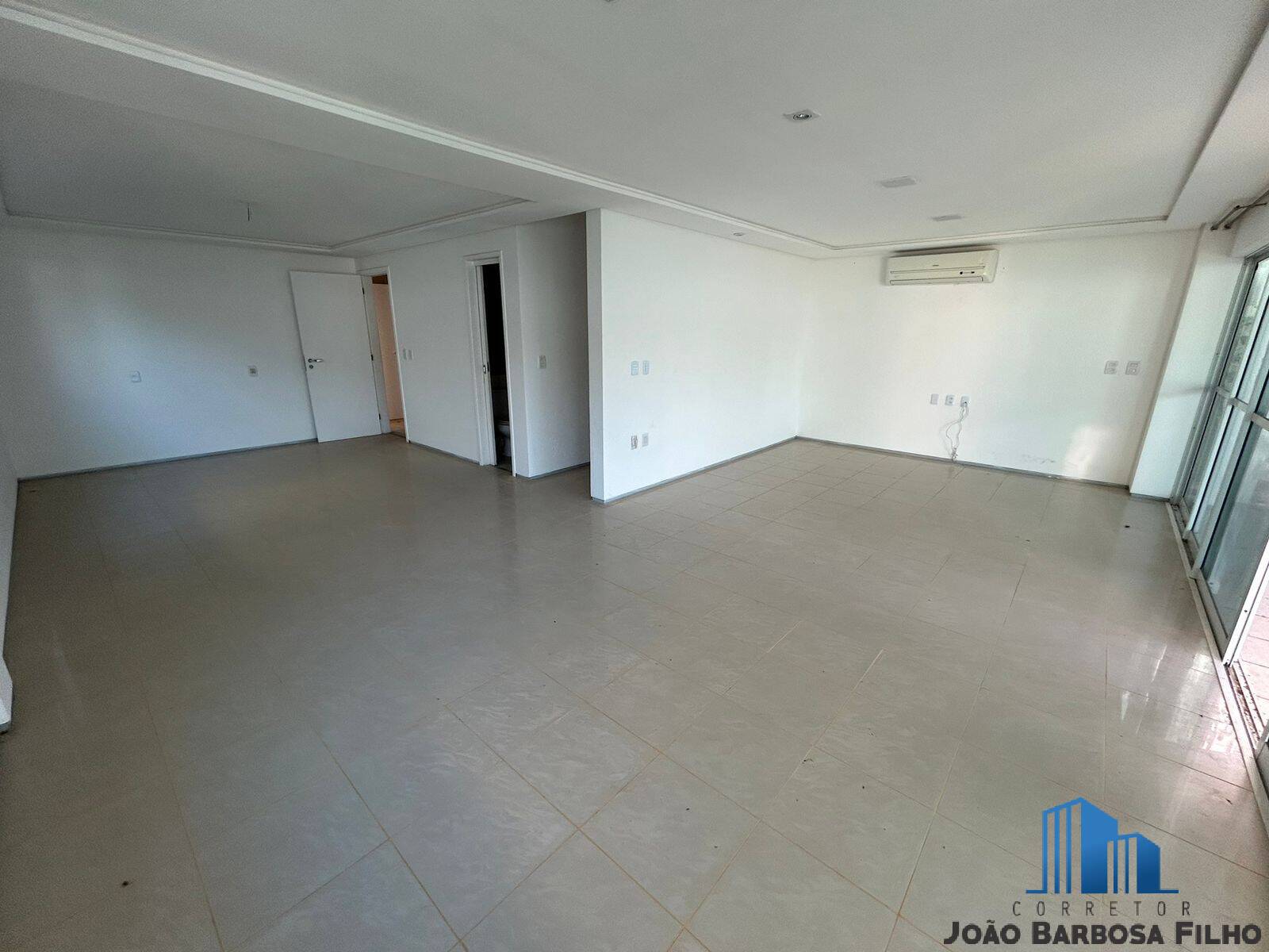 Casa à venda com 3 quartos, 214m² - Foto 14