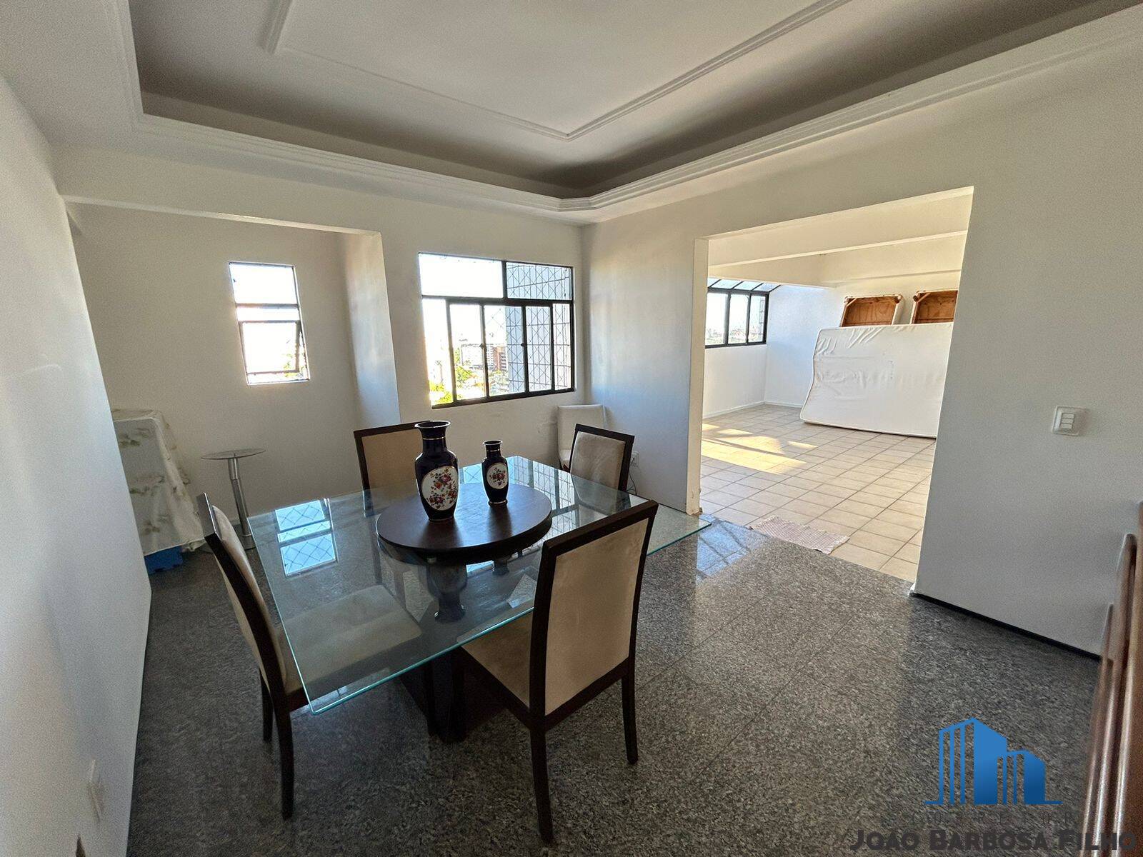 Apartamento à venda com 4 quartos, 200m² - Foto 13