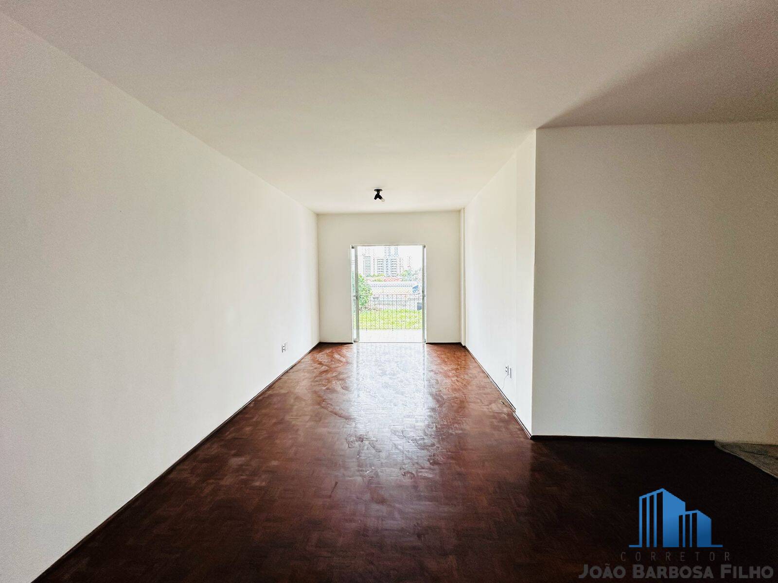 Apartamento à venda com 4 quartos, 83m² - Foto 1